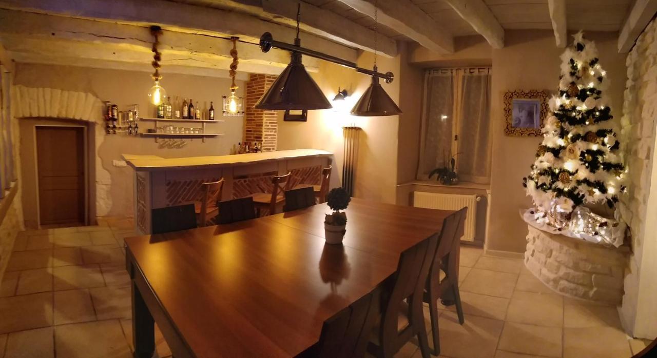 Le Domaine Des Papillons Otel Beaujeu-Saint-Vallier-et-Pierrejux Dış mekan fotoğraf
