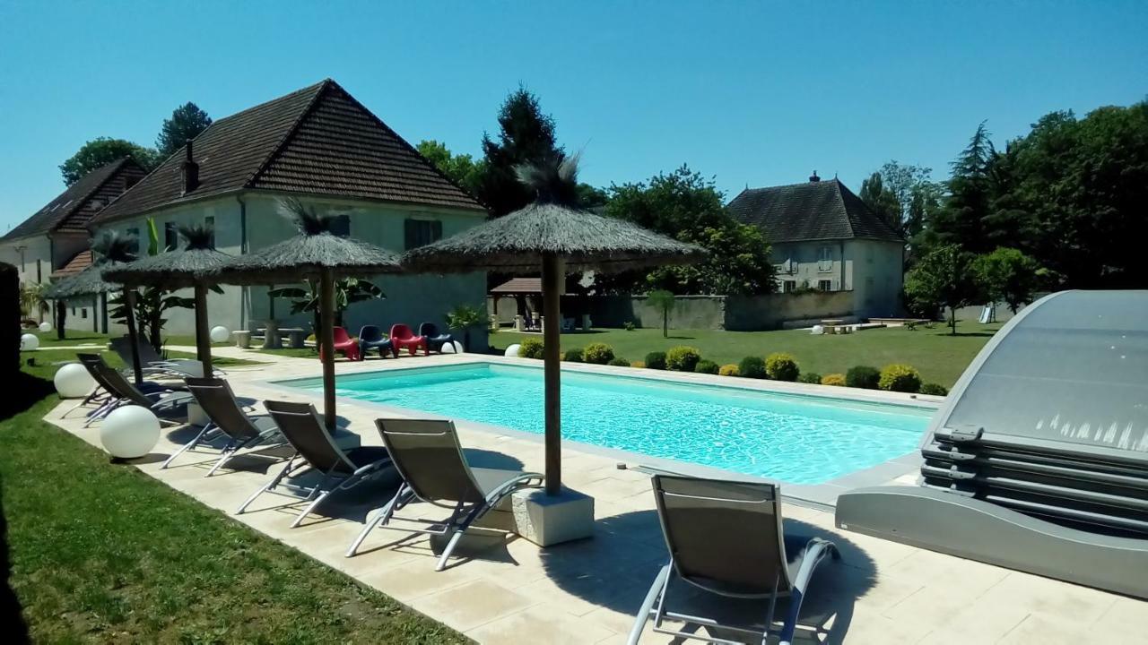 Le Domaine Des Papillons Otel Beaujeu-Saint-Vallier-et-Pierrejux Dış mekan fotoğraf